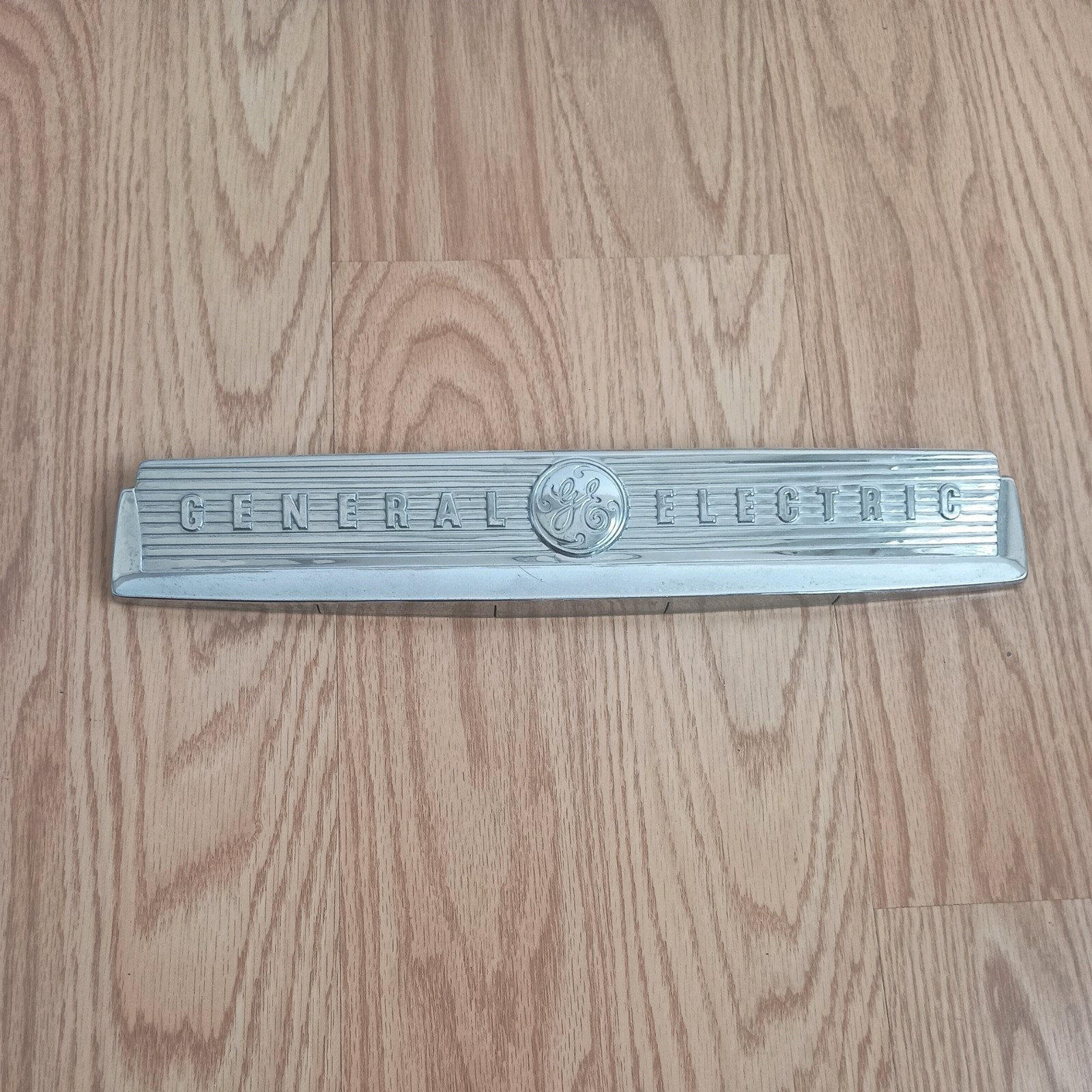 Vintage 1950\'s General Electric GE Refrigerator Emblem Nameplate Logo Badge Nice
