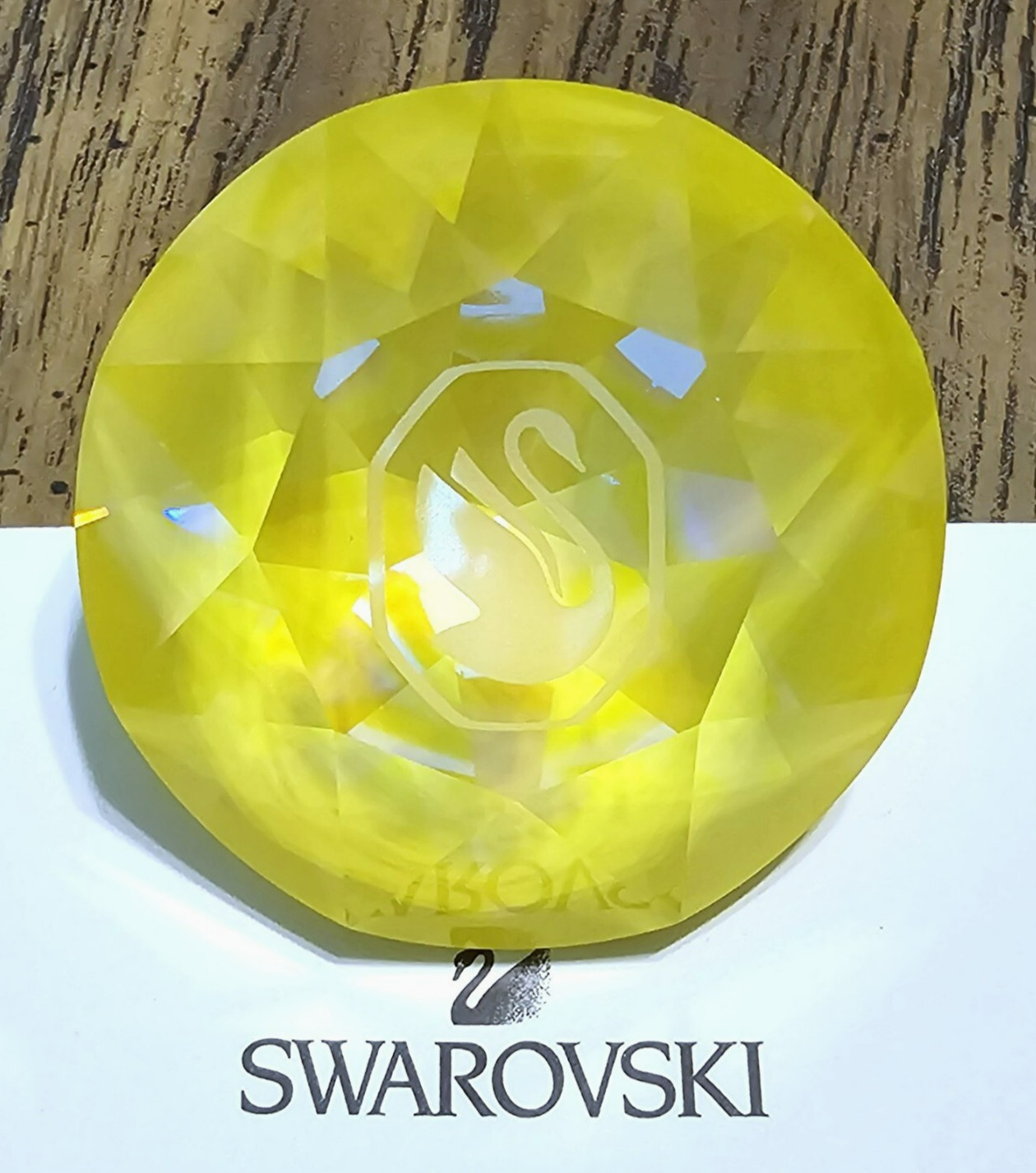 💎 Swarovski Crystal Exclusive 2025, Sunshine Yellow, Chaton Gem Figurine NIB