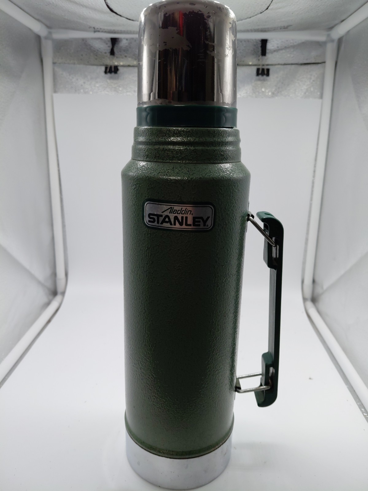 Vintage 1979 Aladdin Stanley A-944C 1 Quart Thermos Green Hammertone USA