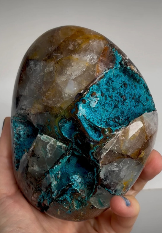 Spectacular Blue Chrysocolla Geode – Vibrant Natural Color – Tentadora Mine, Pis
