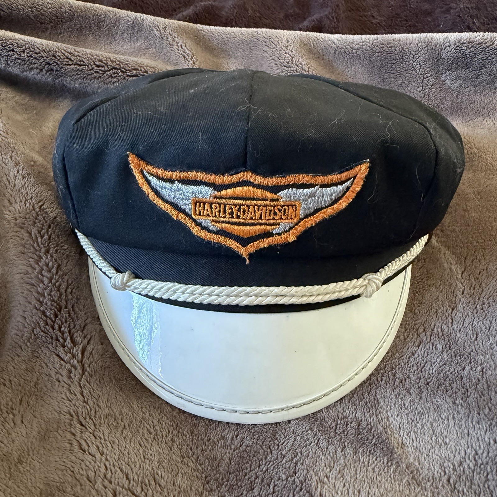 Vintage Harley-Davidson Motorcycle Black/White Captains Cap Hat, 7 3/8