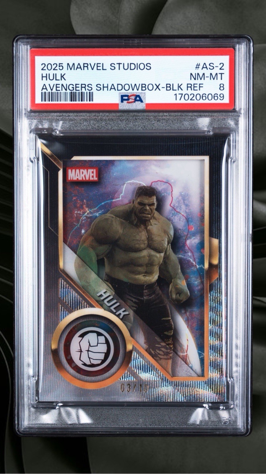 2025 TOPPS MARVEL STUDIOS CHROME  SHADOWBOX #AS-2 HULK BLACK REFRACTOR /10