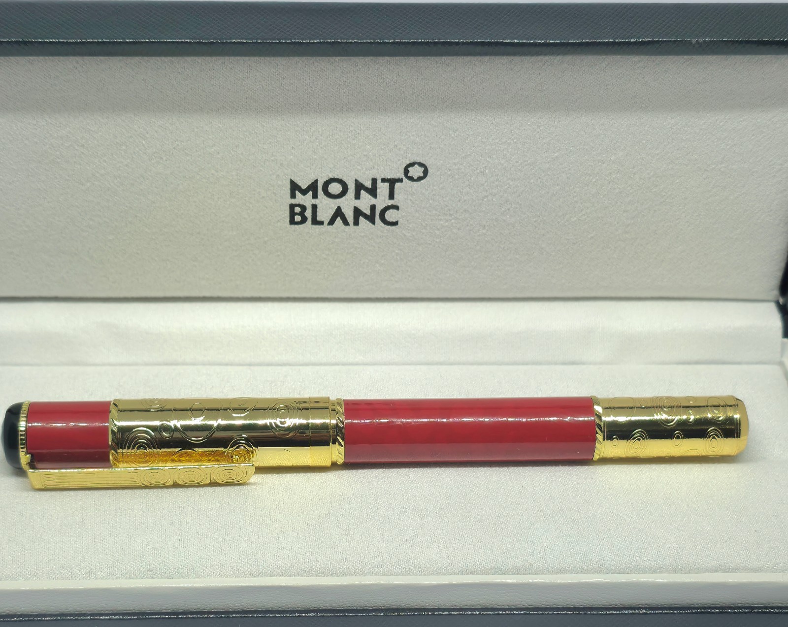 Vintage Montblanc Le Petit Prince & Fox Engraved Rollerball Pen Free World Ship