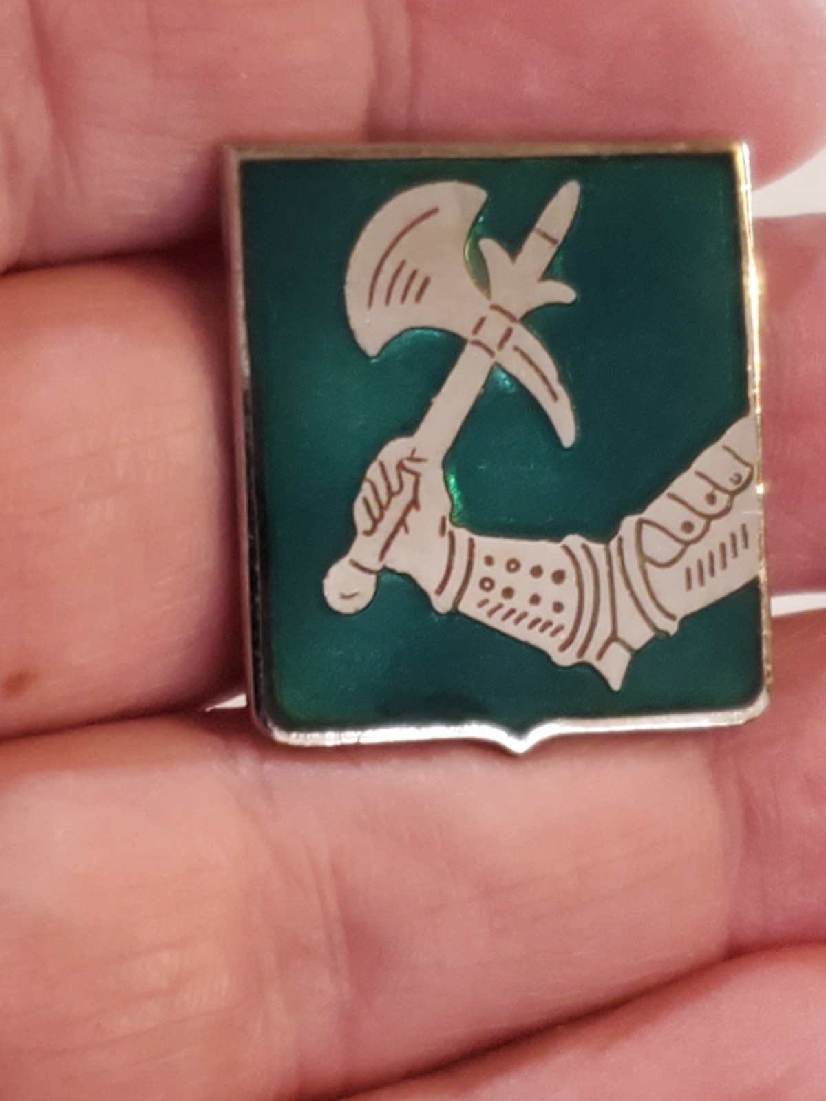 WW11 U.S. Army distinctive insignia pin, likely for the 41st Armored Tank... WW11 U.S. Army distinctive insignia pin, likely for the 41st Armored Tank...