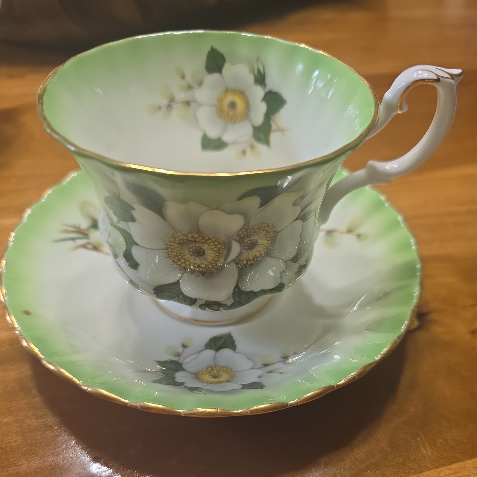 Vintage Royal Albert Tea Cup Radiance Floral, Montrose Scallop, 1970s Bone China