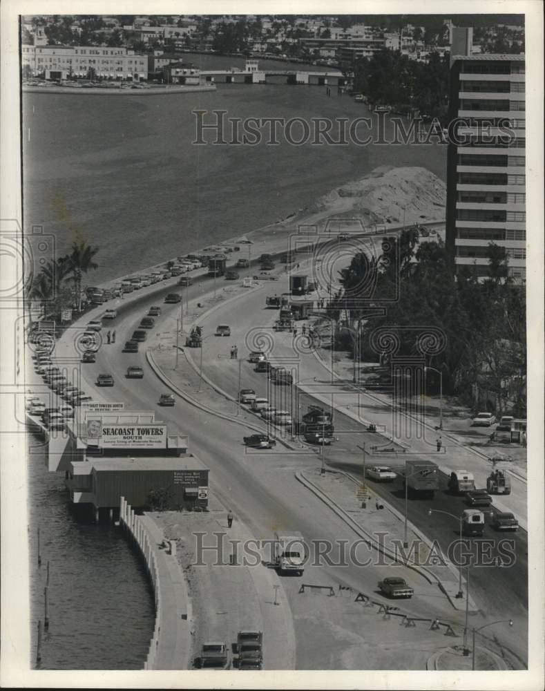 1965 Press Photo A view of the construction on Collins Ave. in Miami Beach, FL