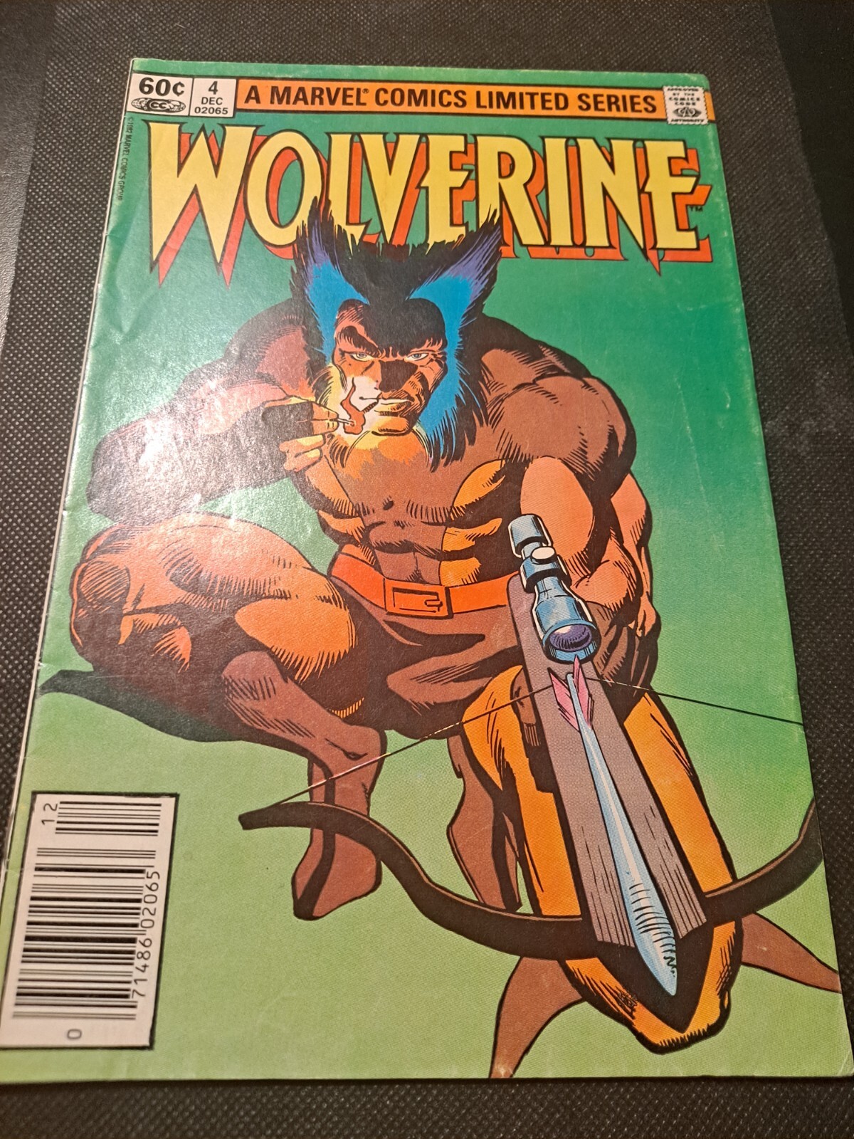 Wolverine Limited Series 4 Dec Marvel Comic Book-  e7494uxx