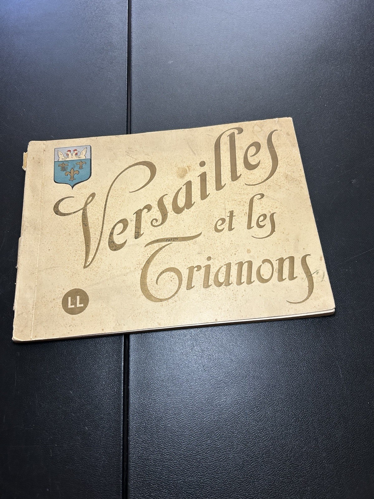 VERSAILLES ET LES TRIANONS, Souvenir Book, Paris France Vintage 1895-1920 Rare
