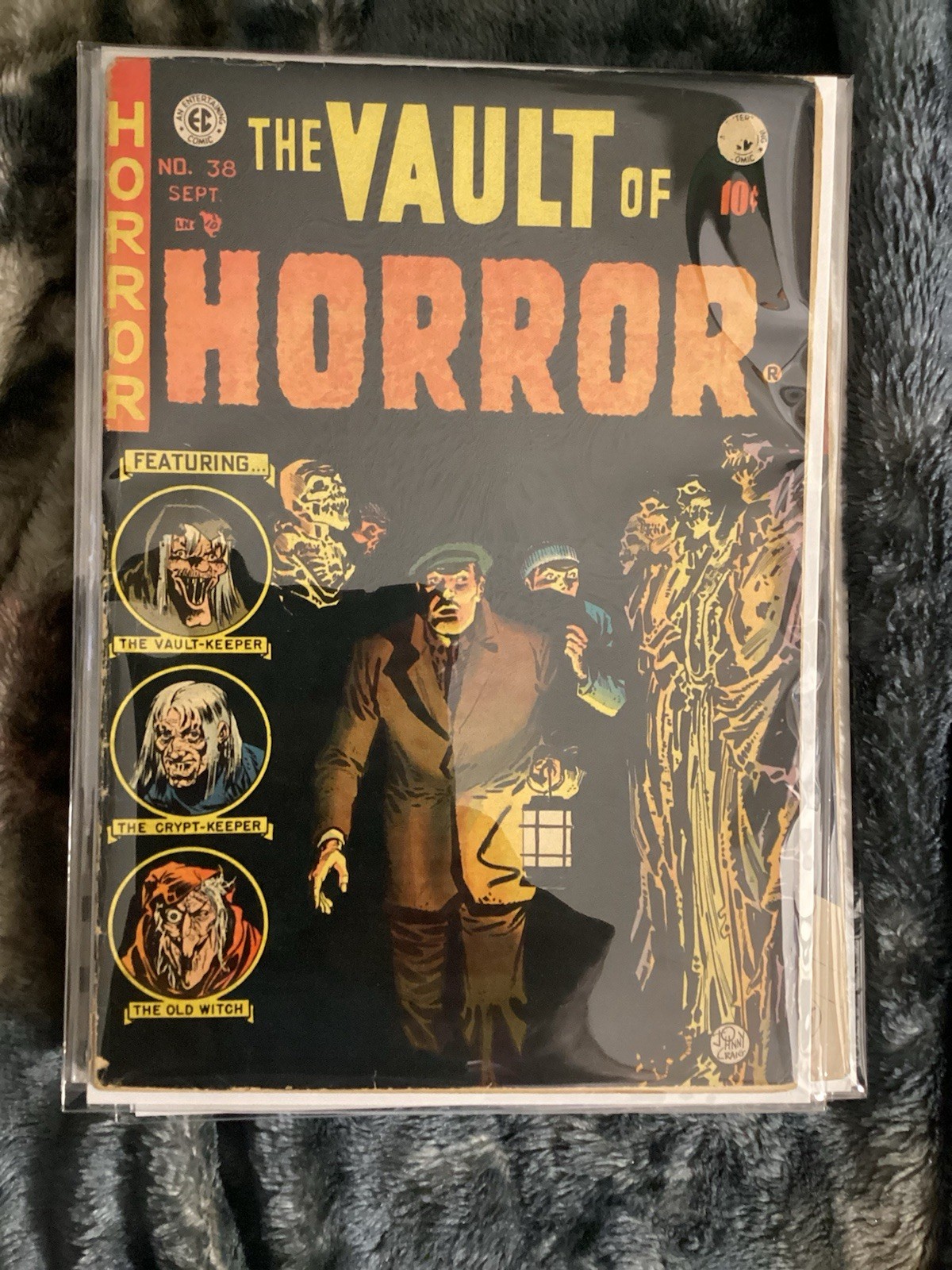 The Vault Of Horror 38 “”””” Must Have Johnny Craig Cover”””””