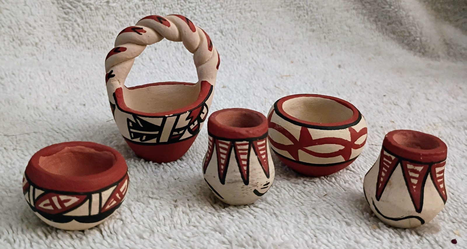 Lot Of 5 Jemez Potterys Signed Yepa, C.C. Tosa And