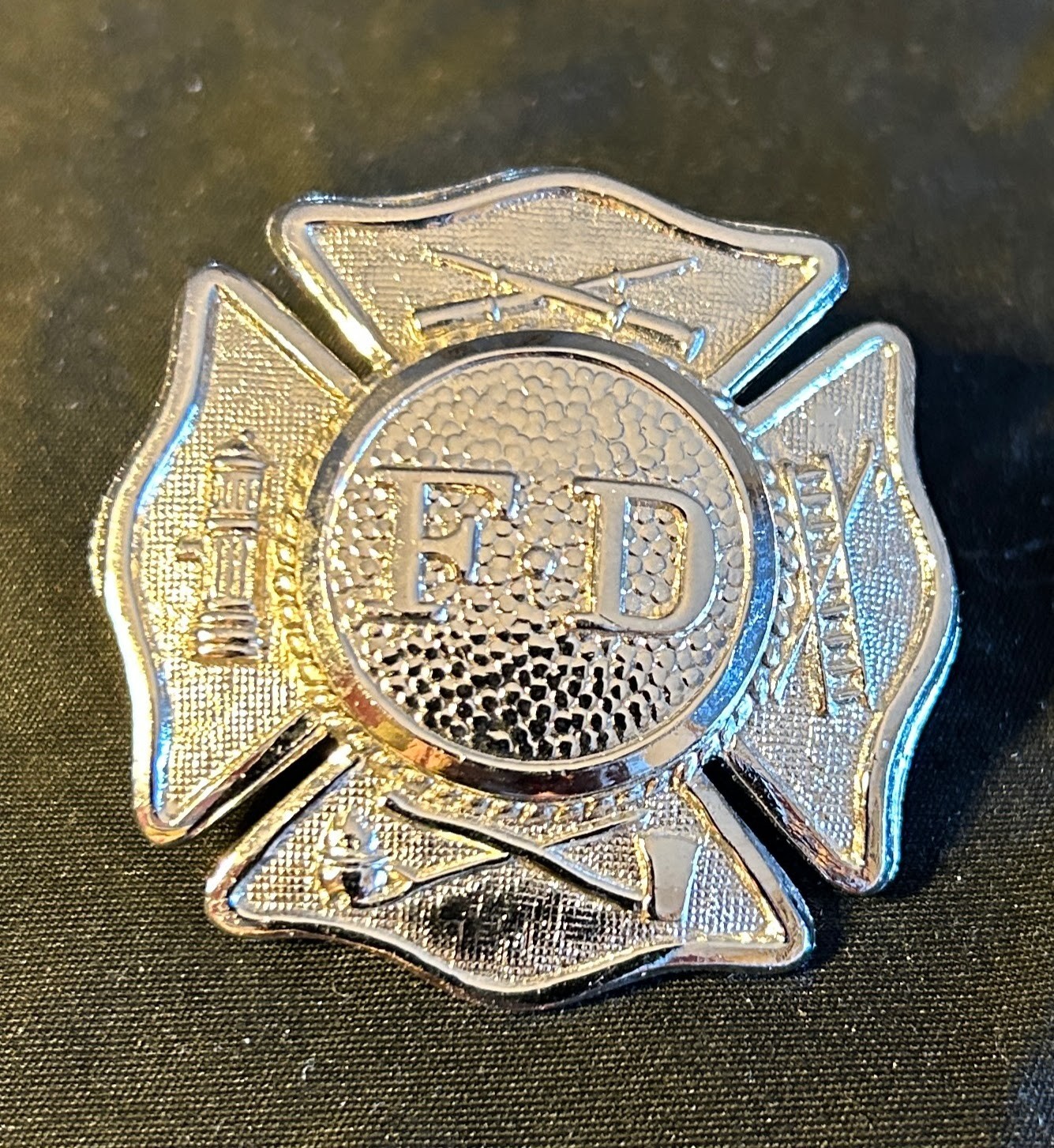 Vintage fire department hat badge generic fire dept. NOS