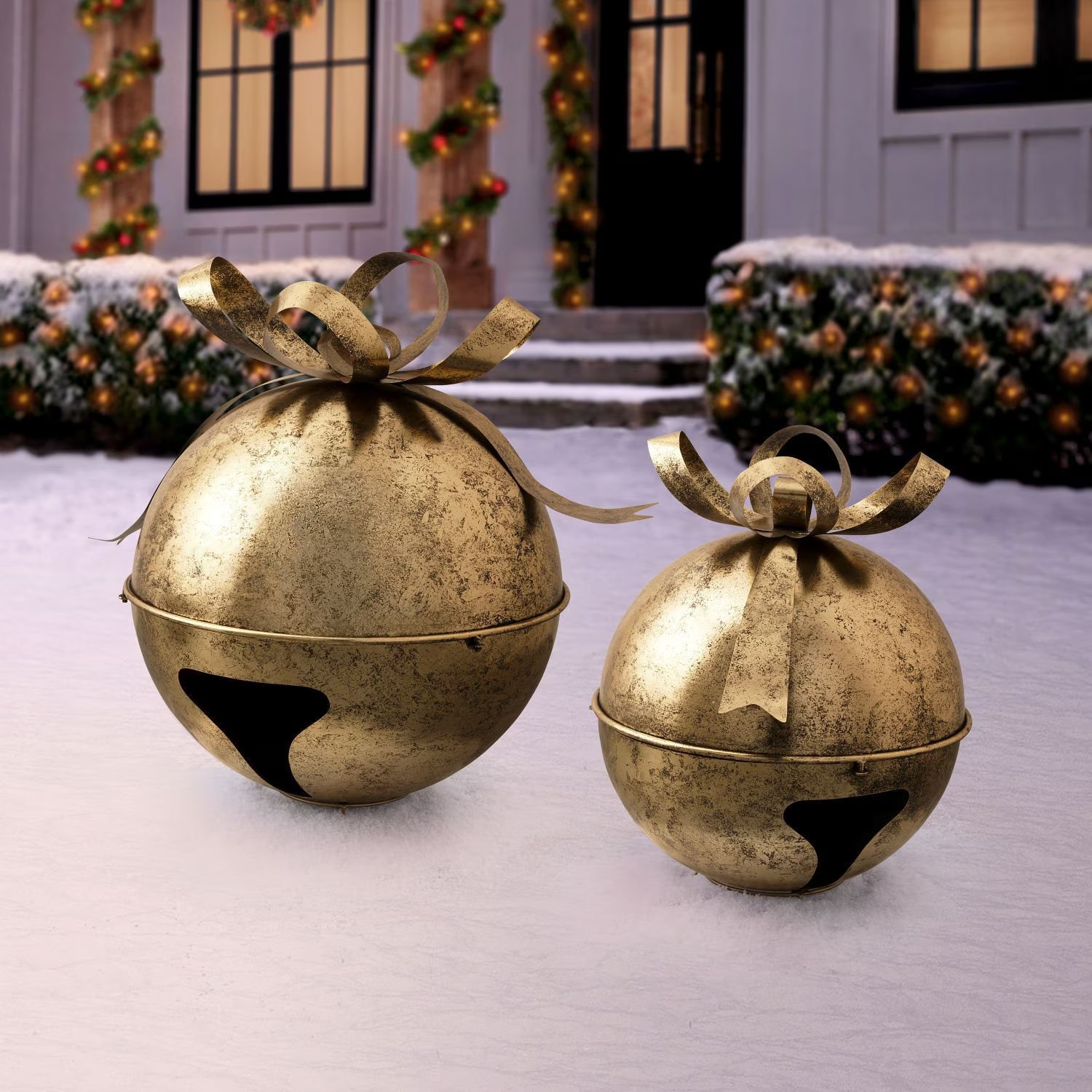 Member's Mark Oversized Jingle Bell Décor, Gold Set of 2