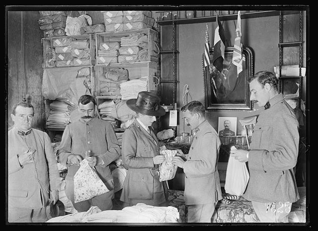 Photo:Dinan France Miss Kitchener American Red Cross French Soldiers 1918