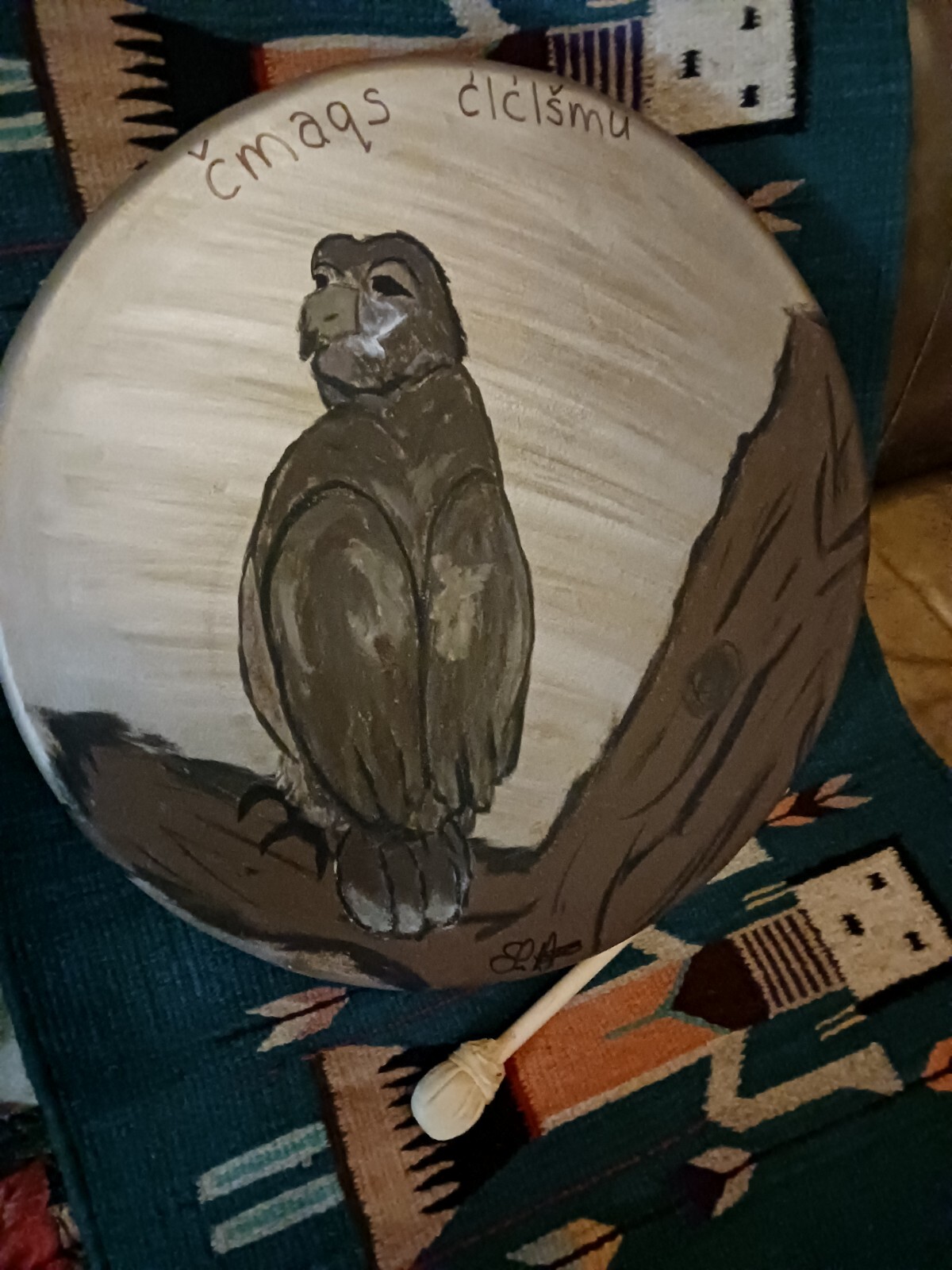 * EXCEPTIONAL LARGE  VINTAGE NATIVE AMERICAN DRUM 18 IN. OWL  SHAMAN NICE  **