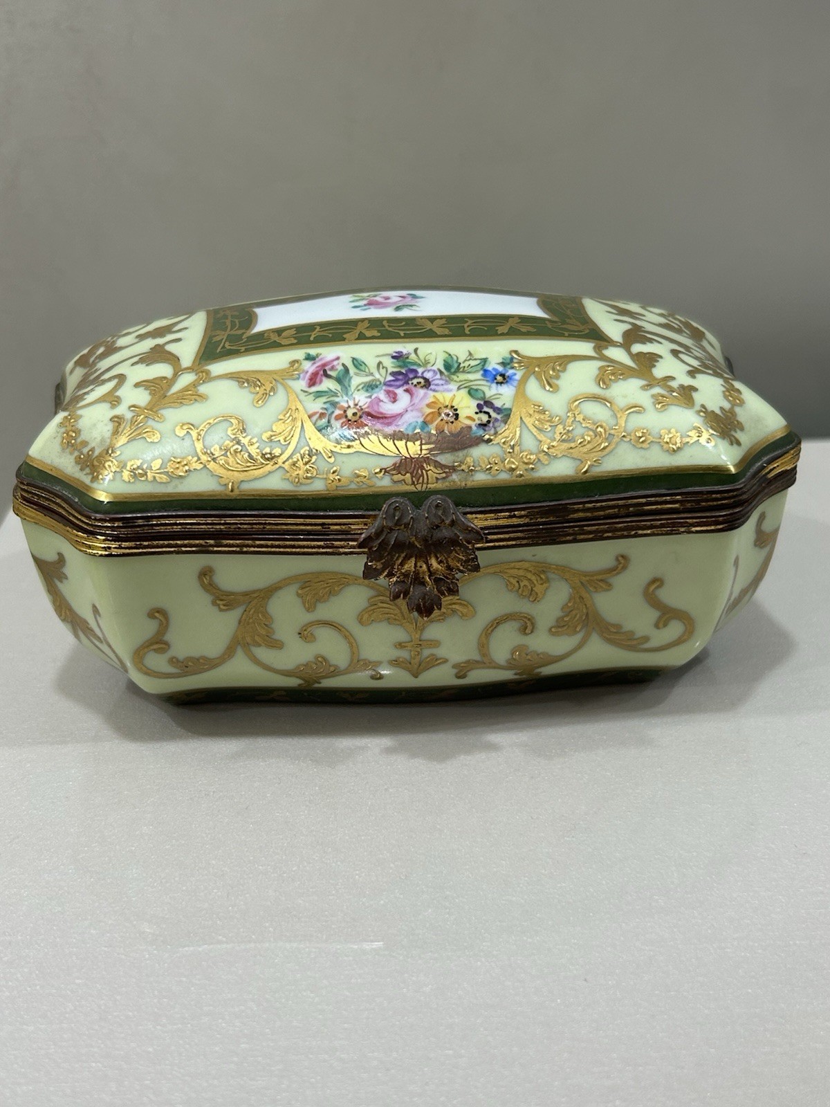 Vintage Le Tallec Floral France Trinket box w/gold gilt. Large. France