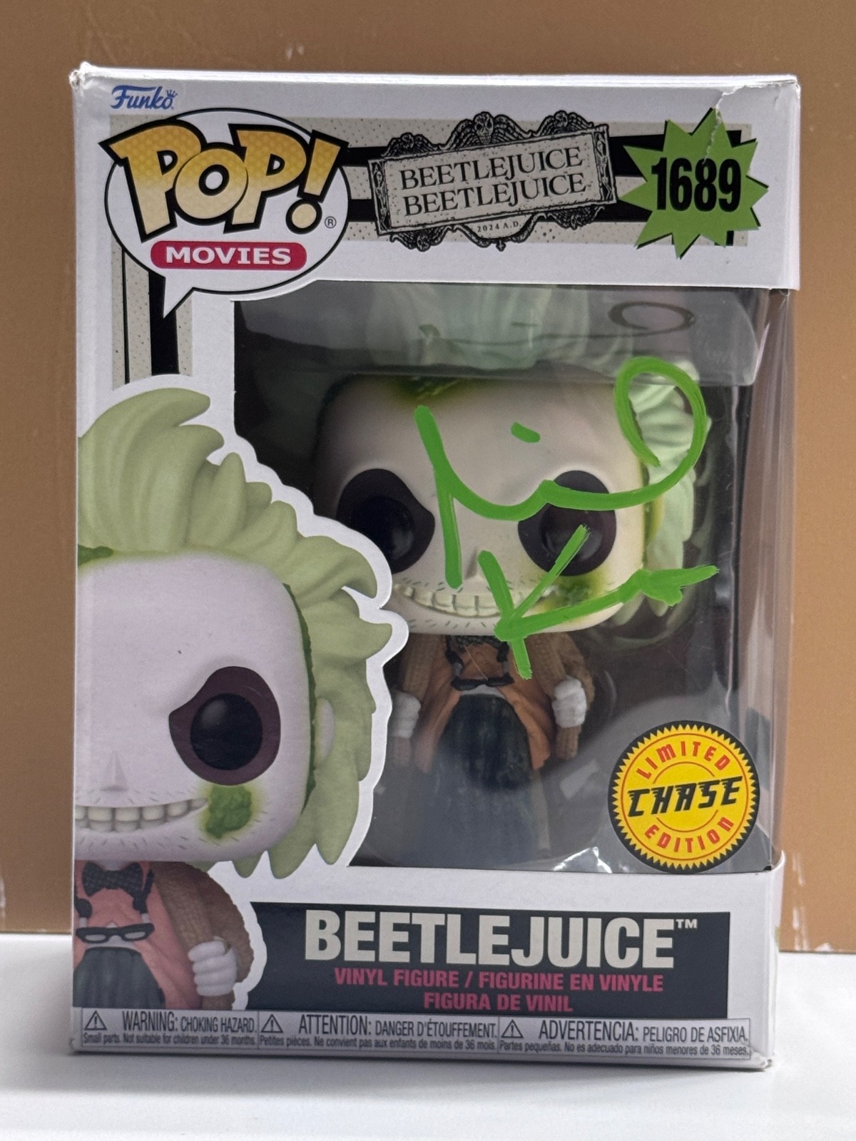 SIGNED Funko Pop BEETLEJUICE  - BEETLEJUICE chase #1689 -  COA AUTHENTICATED