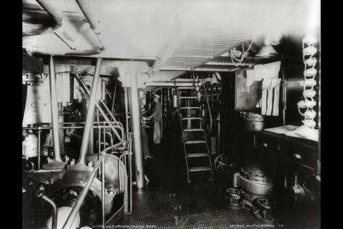 Photo:USS Oregon BB-3 Engine Room 1890s Navy Ship Interior