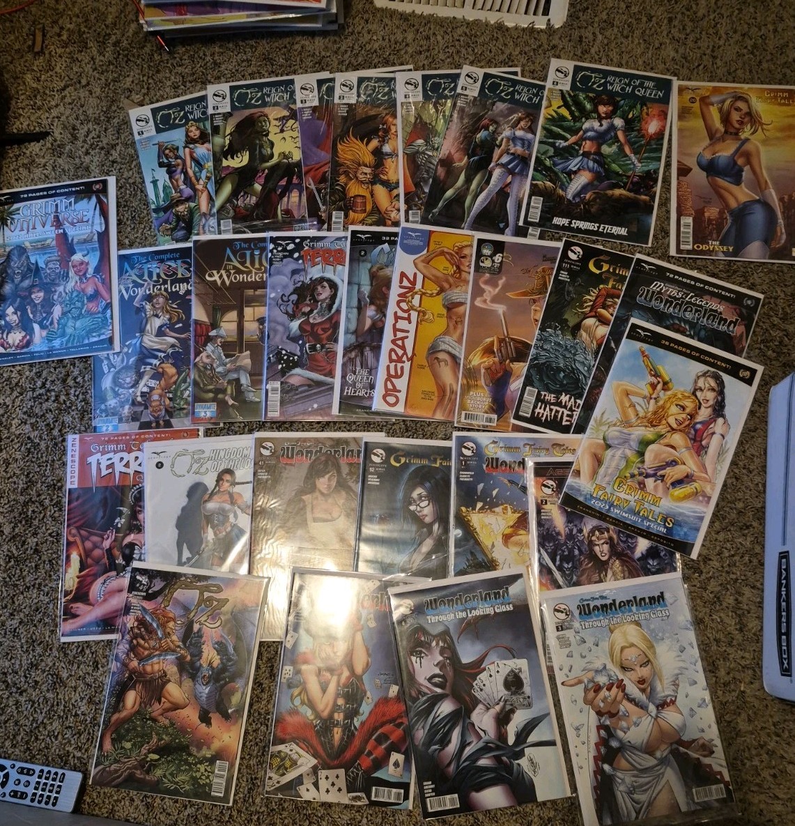 Zenescope Comics Lot of 28 Grimm Fairy Tales, Wonderland, Oz reign of witch 1-6
