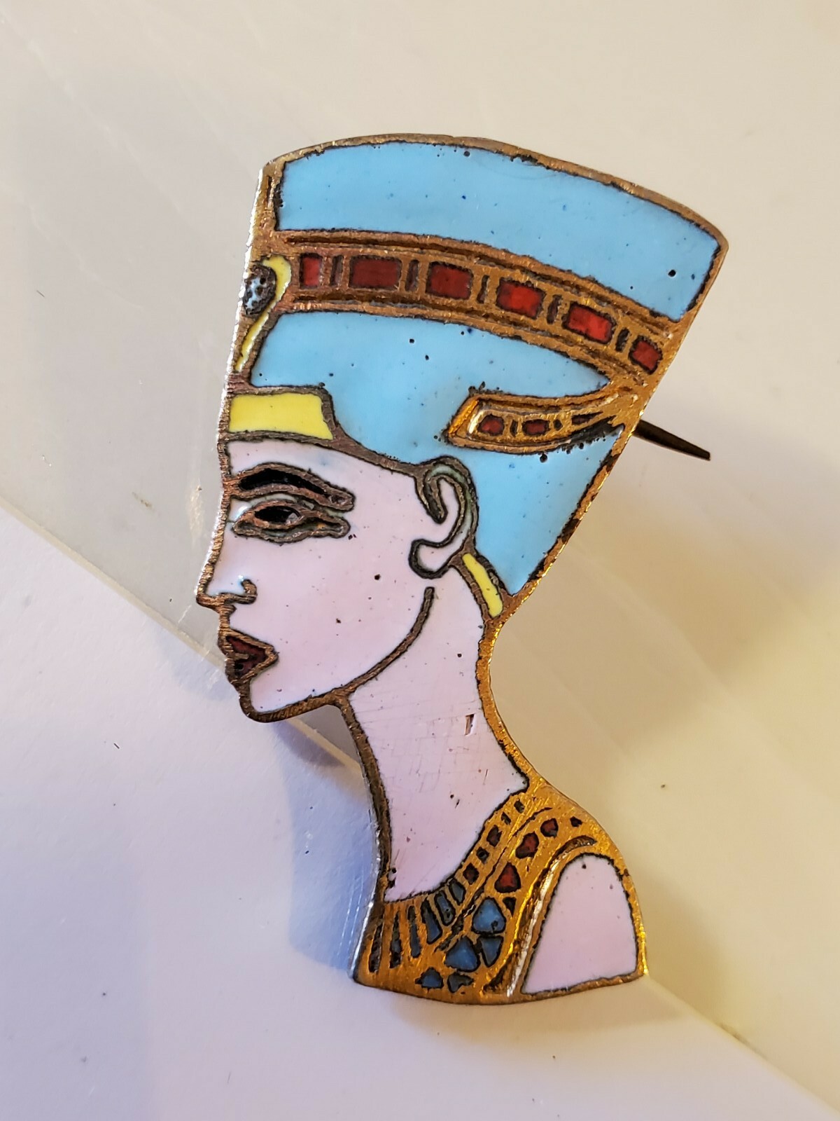 Vintage nefertiti pinback Enameled WOW FACTOR
