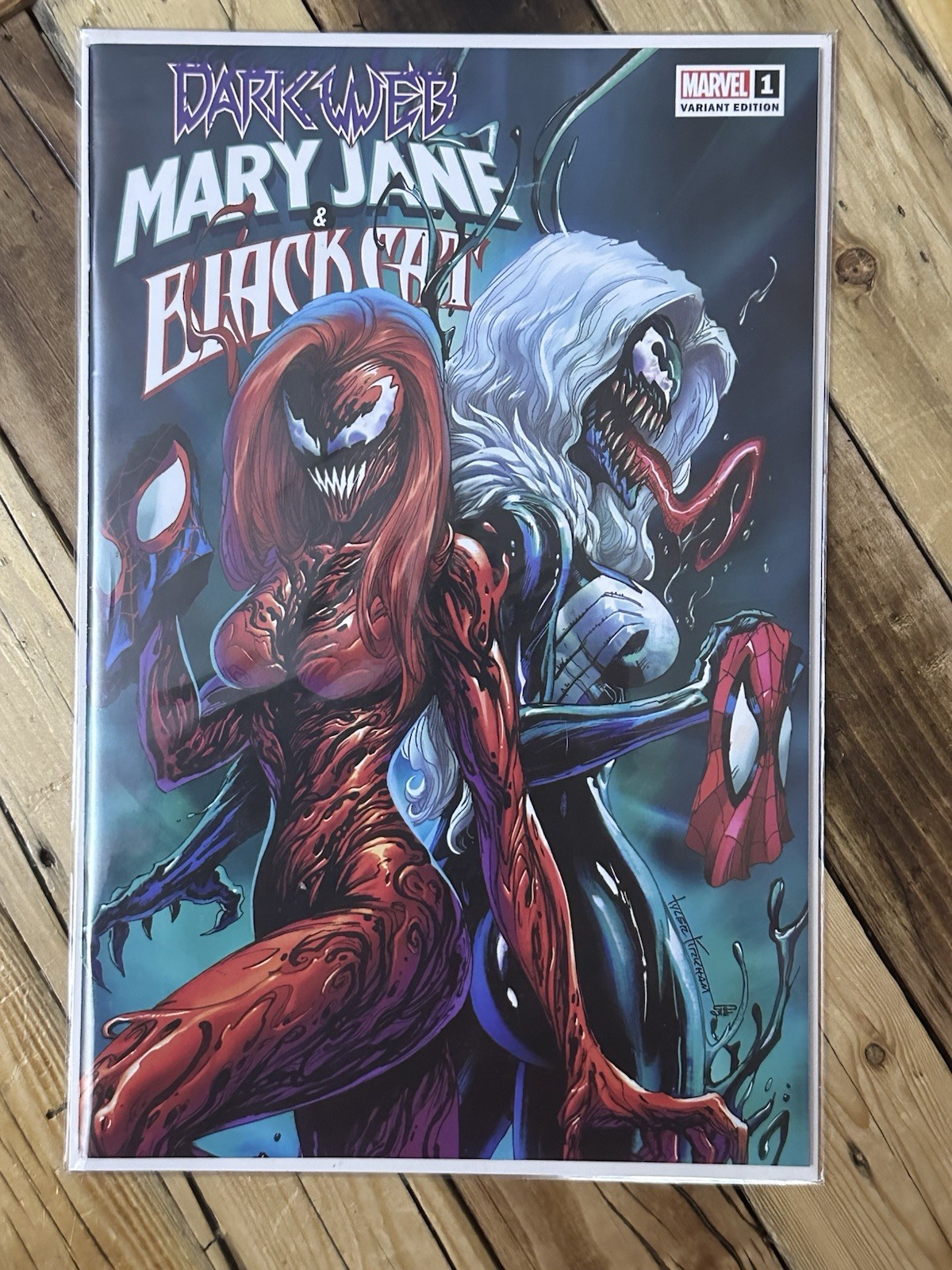 Dark Web MARY JANE & BLACK CAT #1 TYLER KIRKHAM Venomized Trade Dress Variant