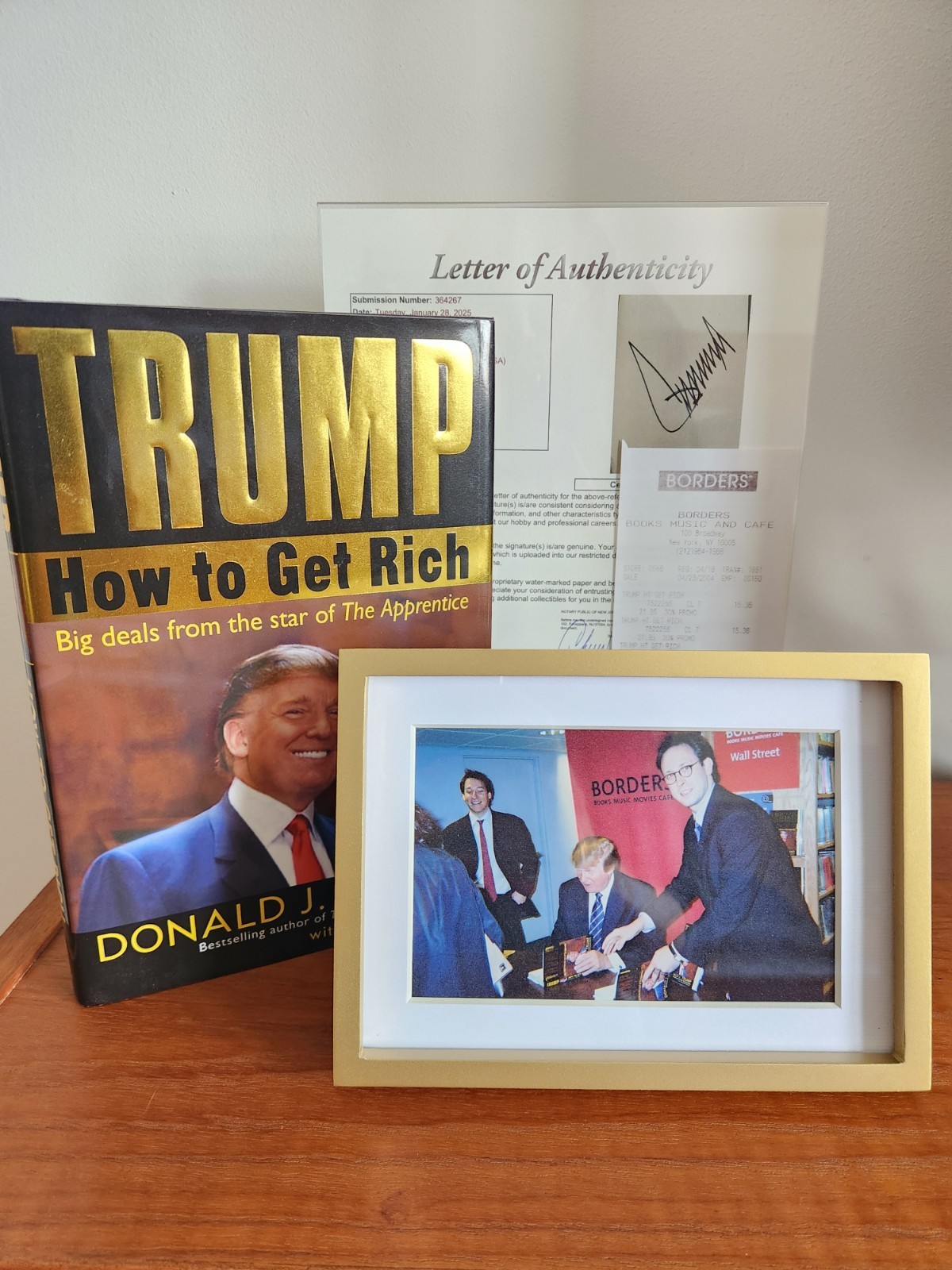 DONALD TRUMP How To Get Rich Signed Book - Obtained In Person