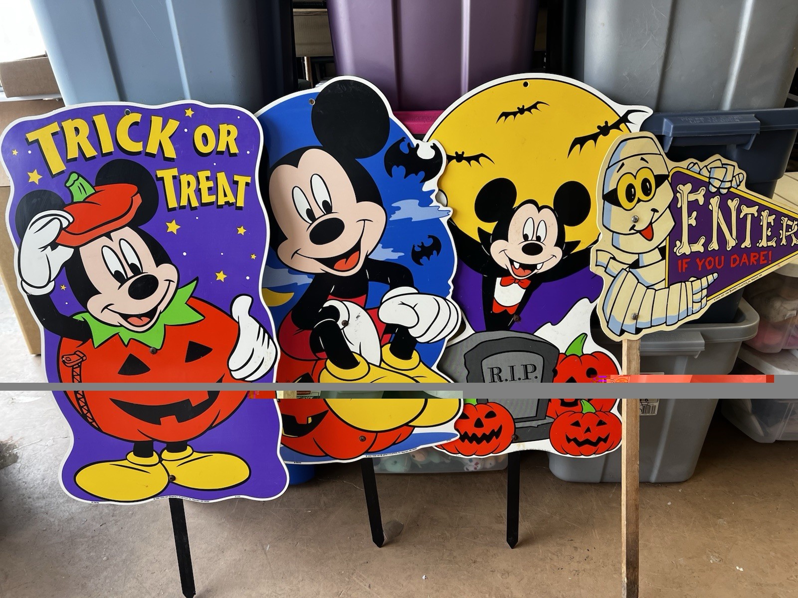 Vintage set 4 Disney Halloween YARD Stake Art  2000s