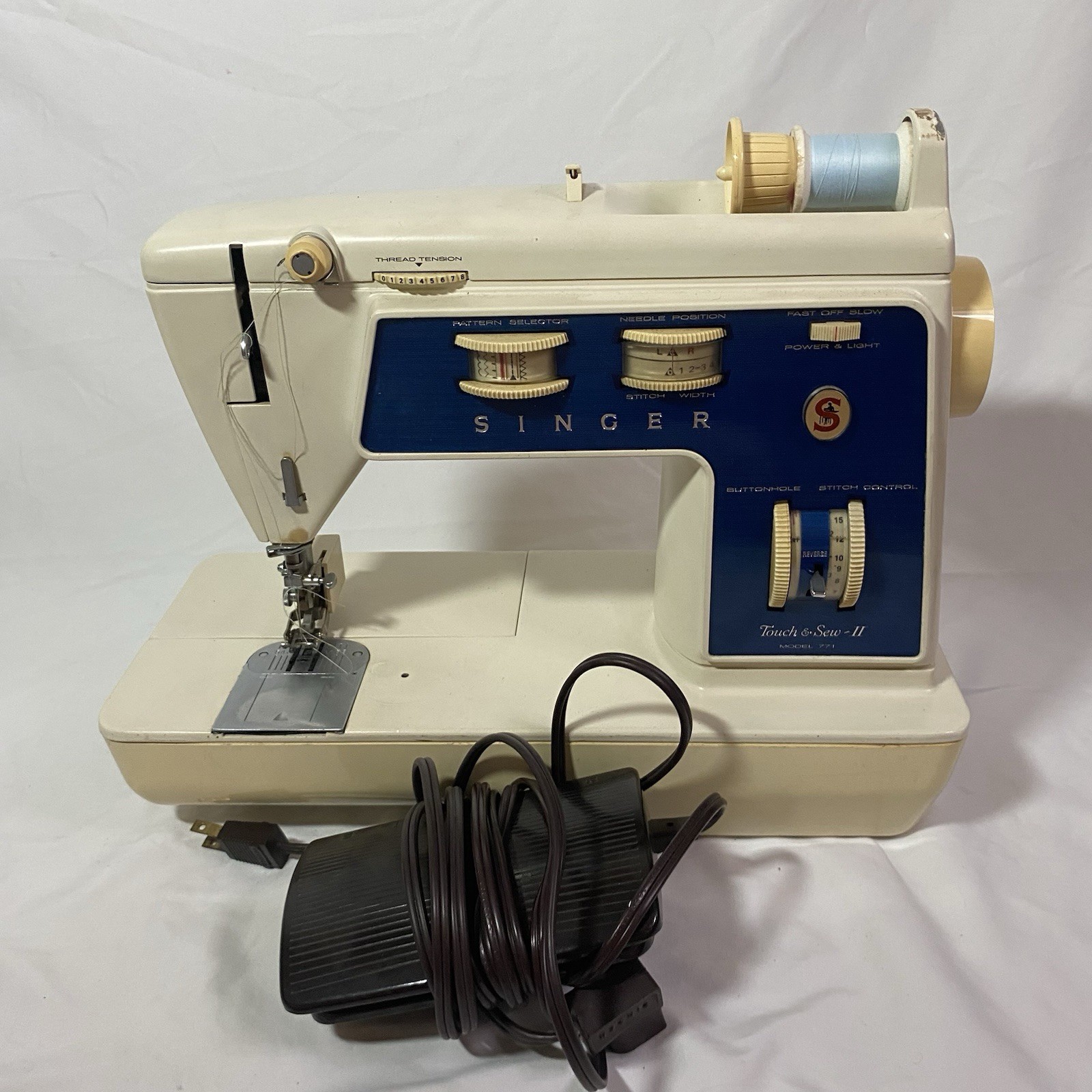 Singer Touch and Sew II Model 771 Sewing Machine - Powers On - Untested