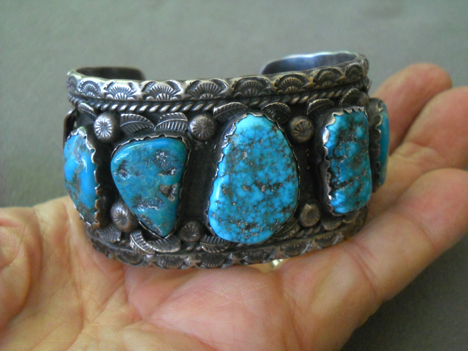 Native American Navajo Turquoise Nugget Row Heavy Sterling Silver Cuff Bracelet
