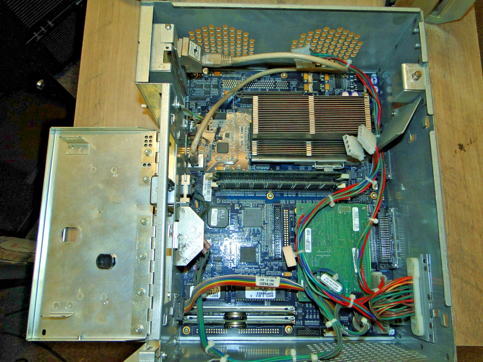 IGT AVP 2.0 CPU SLOT MACHINE GAMING BOARD Boot chip included UNTESTED READ