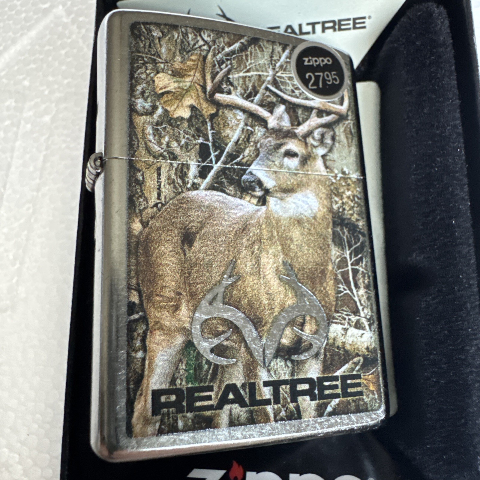 Zippo Realtree Edge Camo Deer Buck Lighter - 46224 - New