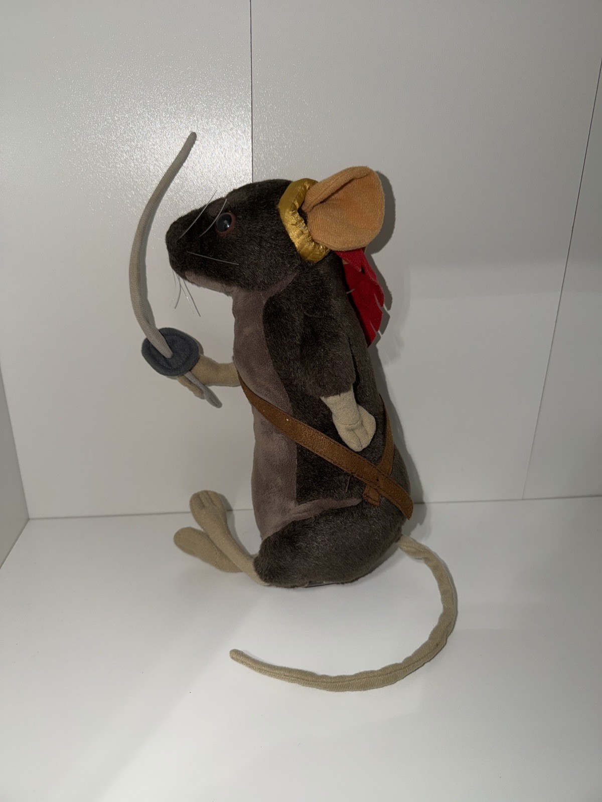 Reepicheep Narnia Chronicles Prince Caspian Movie Plush  Disney Store used 