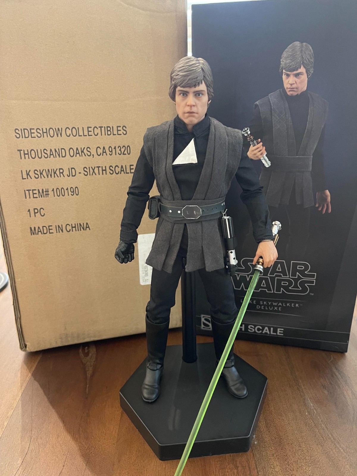 Sideshow Collectibles Luke Skywalker 1/6 scale ESB