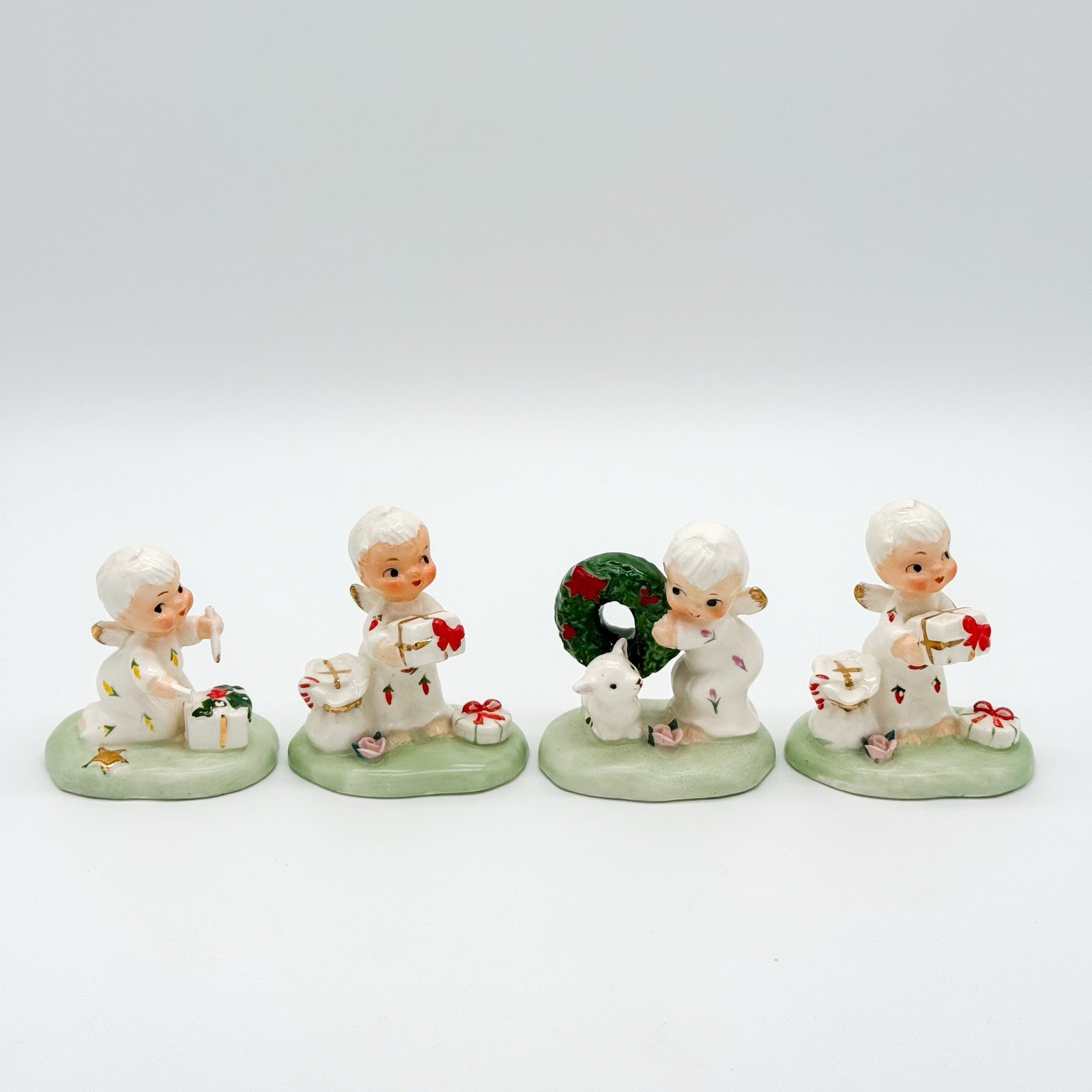 Set 4 Vtg Napco 1956 Christmas Ceramic Angel Wreath Present Itsy Bitsy Kitschy