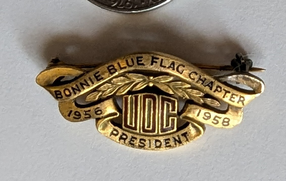 UDC United Daughters of the Confederacy Pin President 1956 Rolled Gold