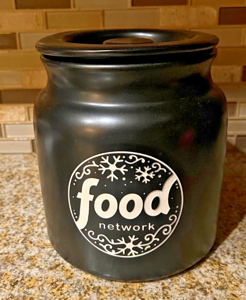 Food Network Exclusive Snowflake  Cookie Jar Ceramic Made in the USA Ships 1 Day