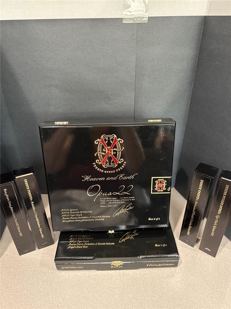 ARTURO FUENTE OPUS 22 Heaven & Earth 2 Boxes LTD 2021 with 4 Cigar Coffins