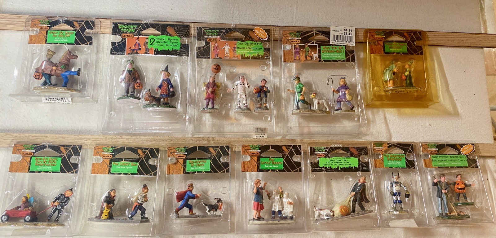 LEMAX 12 Halloween Spooky Town Trick or Treat Figure Sets