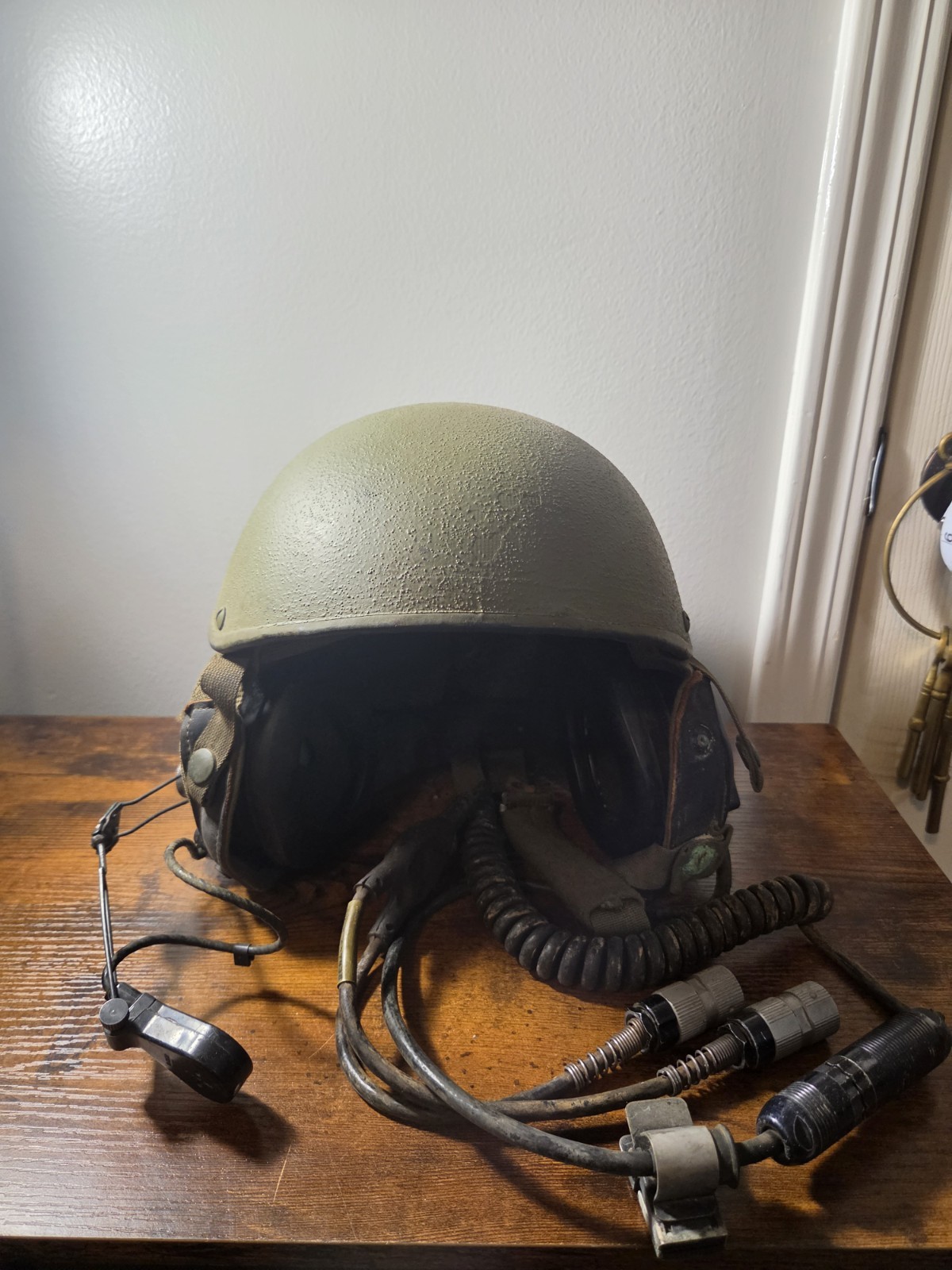 US Military DH-132 CVC Combat Vehicle Crewmen Helmet w/ Liner & Comms | Sz Lg