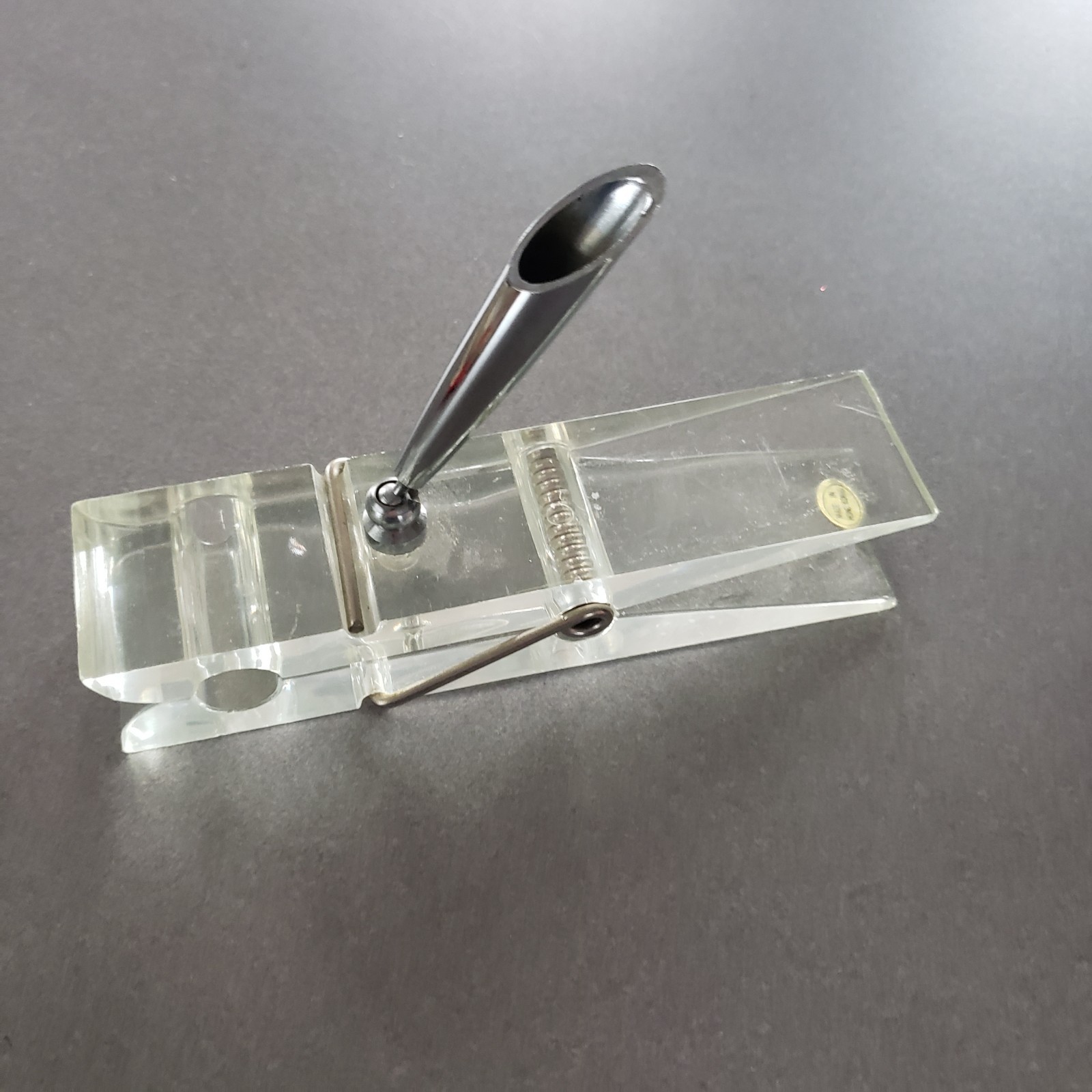 Vintage Large Clear Lucite CLOTHESPIN Desk paperweight Pen  pencil Holder decor