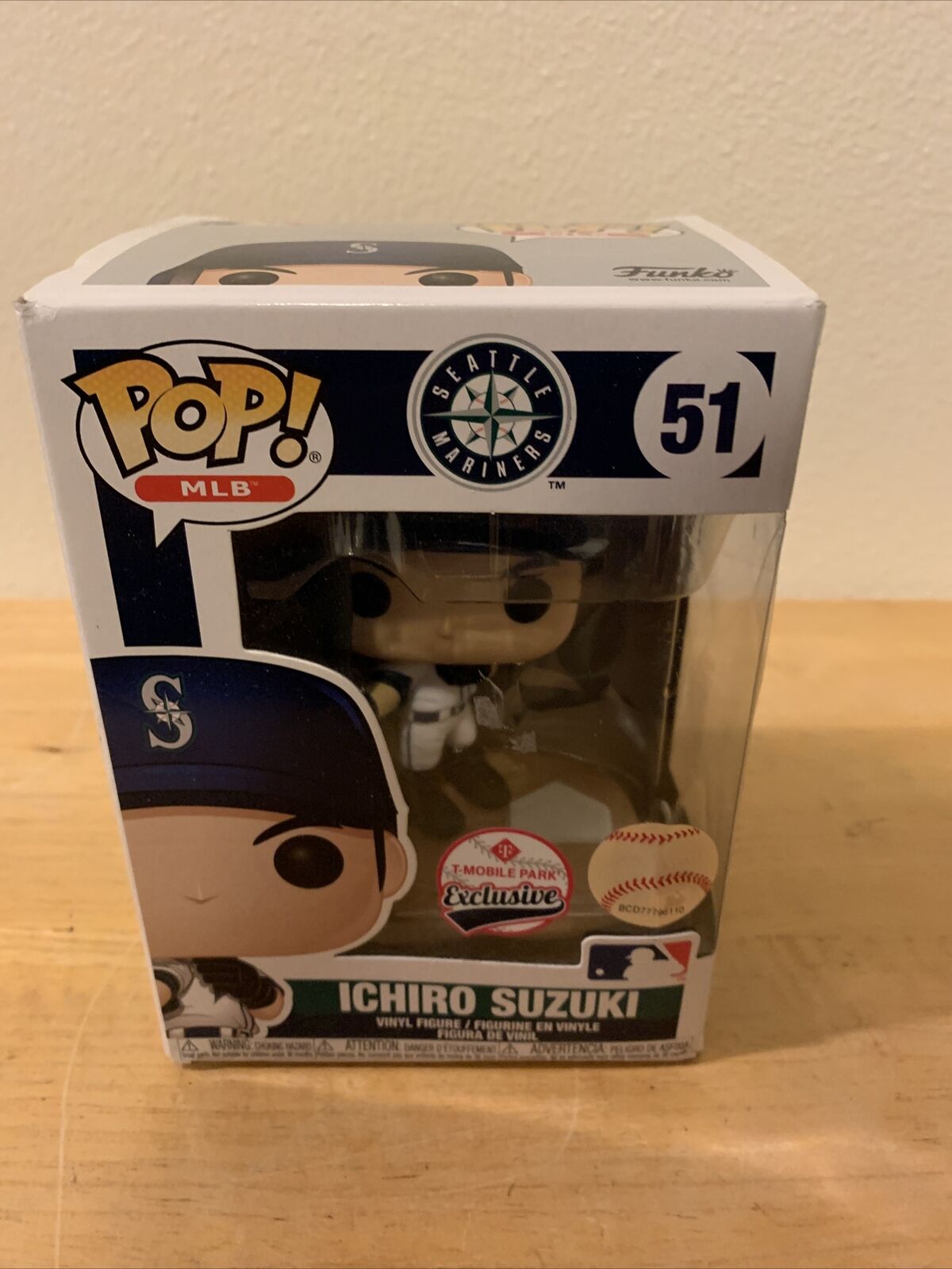 Funko Pop MLB Seattle Mariners ICHIRO SUZUKI #51 Vinyl Figure - Box Damage