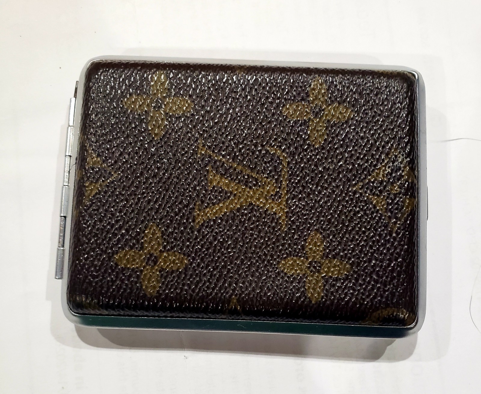 RARE 60s  Fine CONDITION Louis Vuitton Monogram Hard Metal Cigarette / Card Case