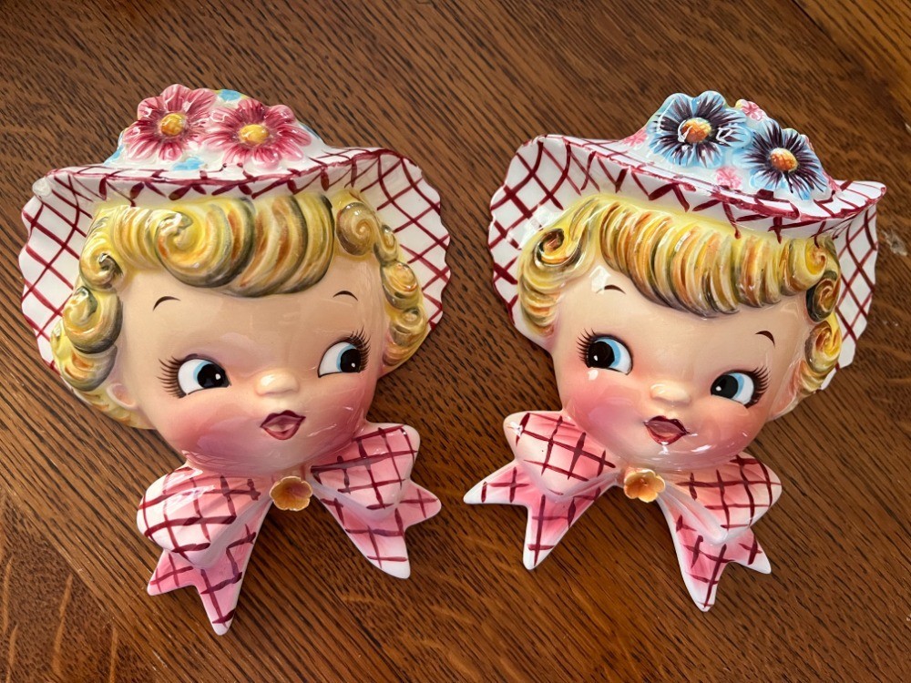 Vintage Set of 2 MCM Retro Miss Dainty Lefton Girl Wall Pockets ~ Japan