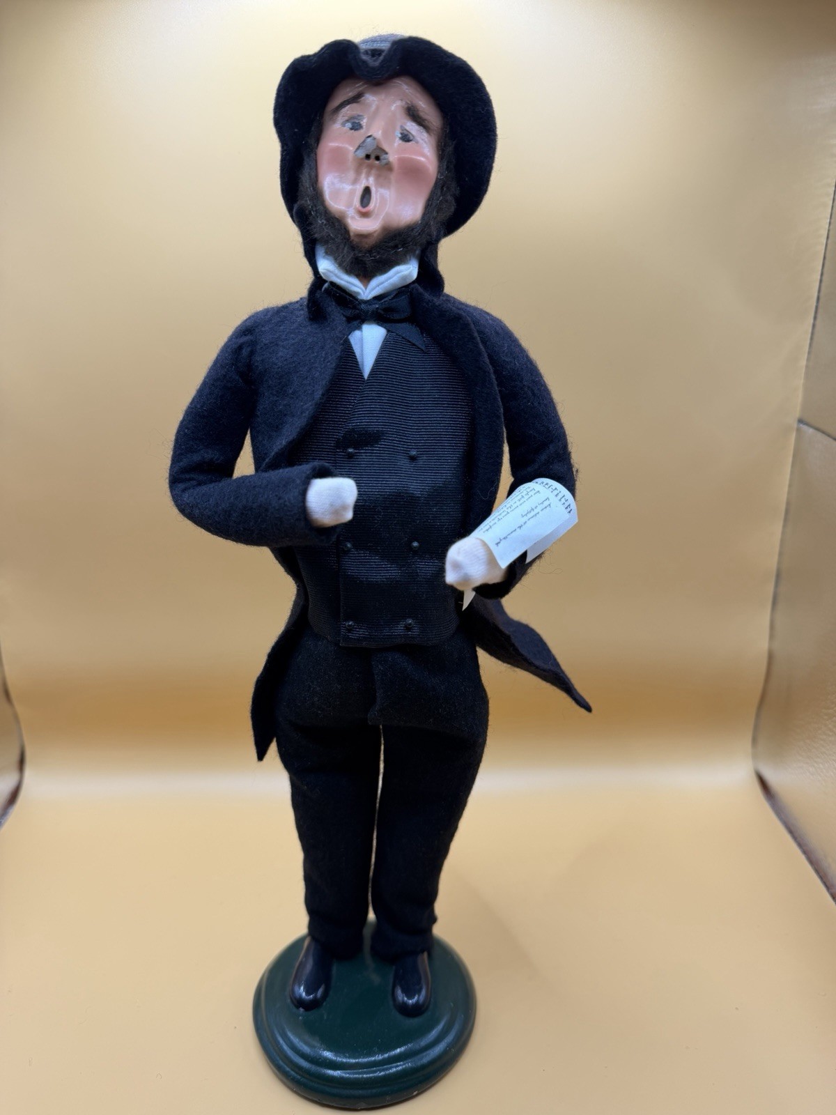 Byers’ Choice The Carolers Abraham Lincoln Figurine 2013 Handmade Damaged Nose