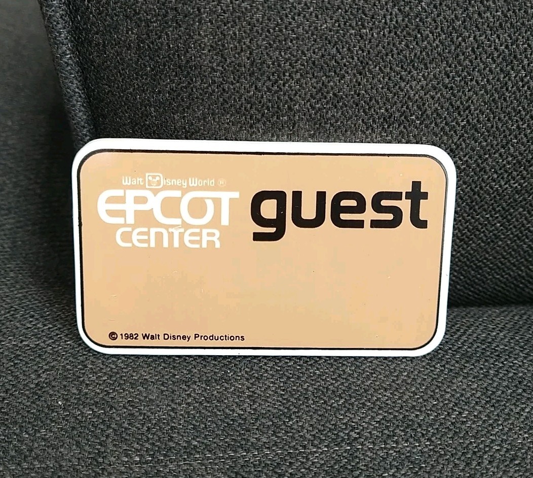 WDW Disney World EPCOT Center 1982 Opening GUEST Vintage Pin Badge Button RARE