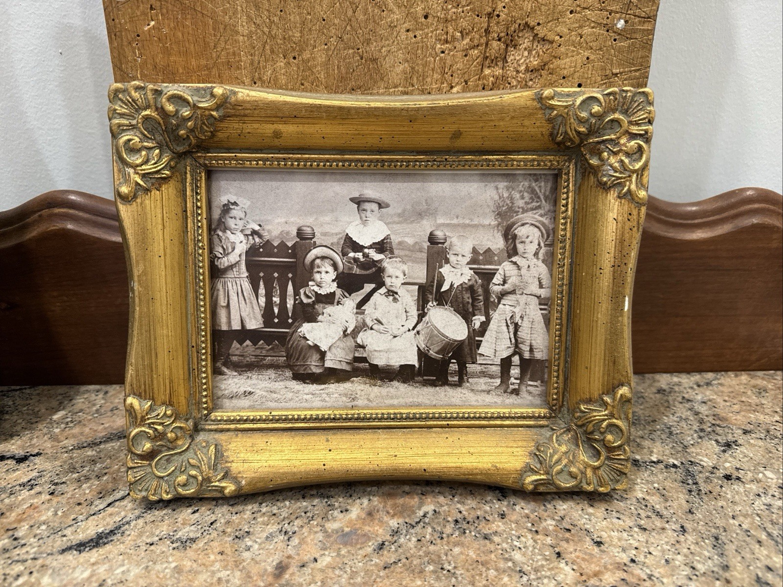 Antique Victorian Ornate Gilt Gesso Deep Portrait Frame Velvet Mat 9x7