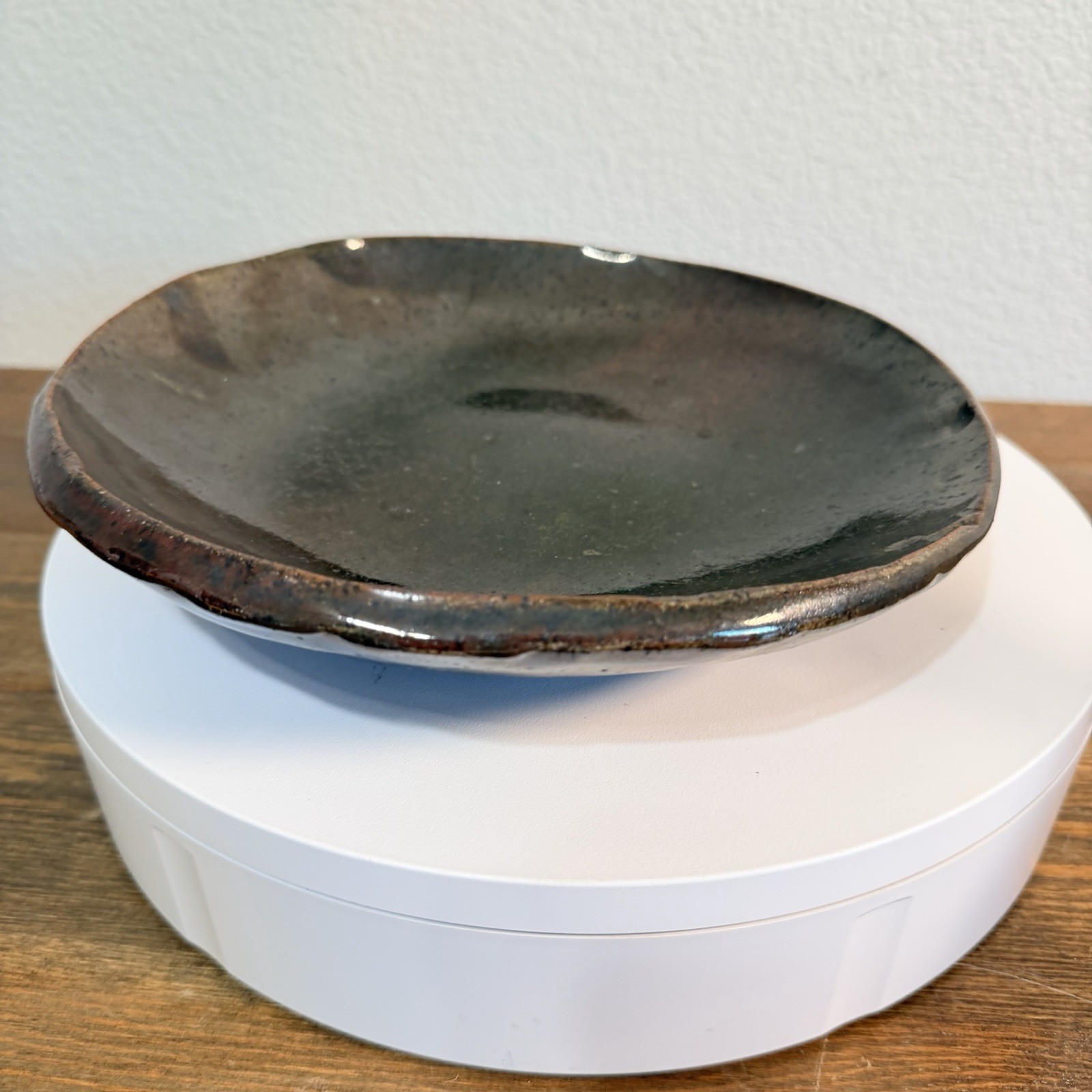 Vintage HAND THROWN Glazed Painted Clay Brown Pottery Shallow Bowl Dish