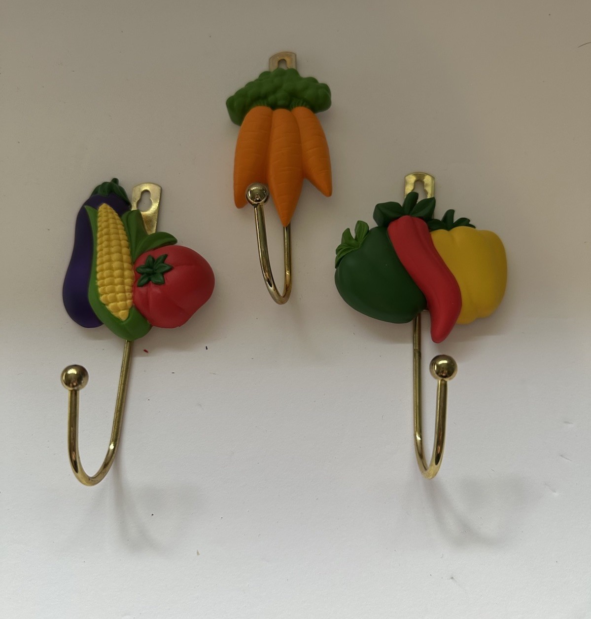 VTG Avon Vegetable Hook Collection IOB Set Of 3
