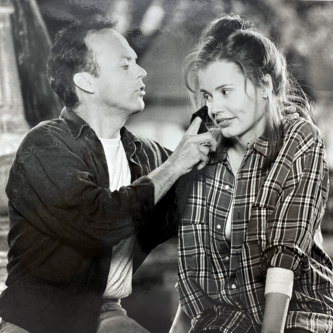 Vintage 1994 Speechless Press Kit Photo Michael Keaton Geena Davis Movie Comedy