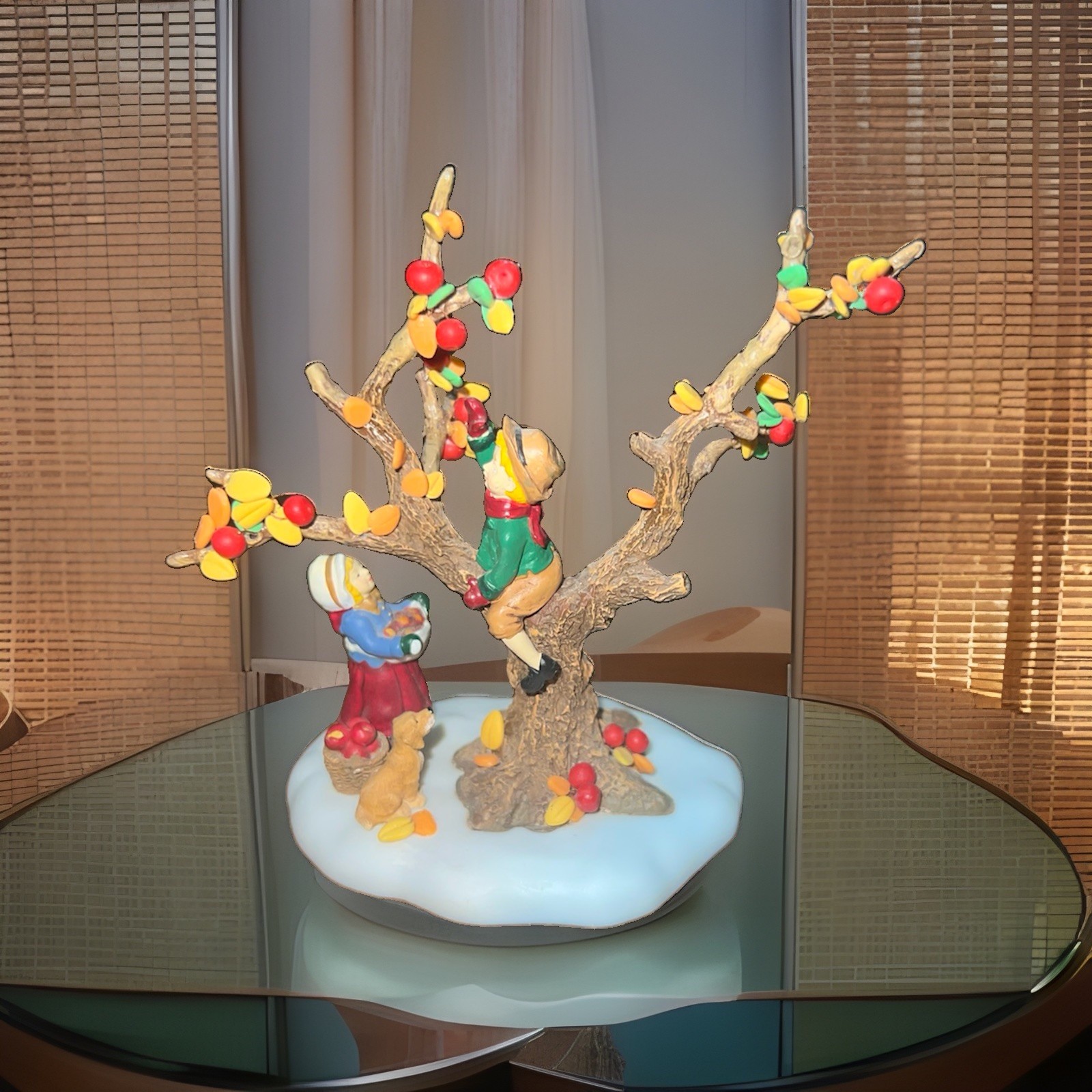 Vtg Dept 56  Up in the Apple Tree #56640 Christmas Village Accessory 1999