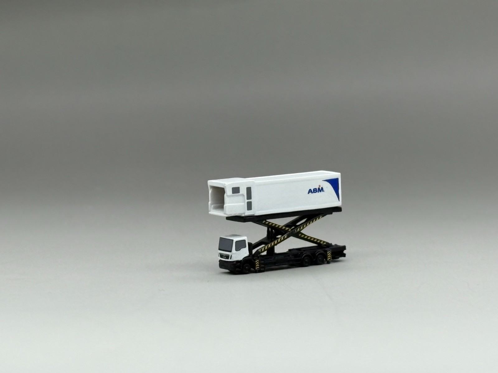 1:400/200 scale ABM MAN aircraft catering truck airport GSE model
